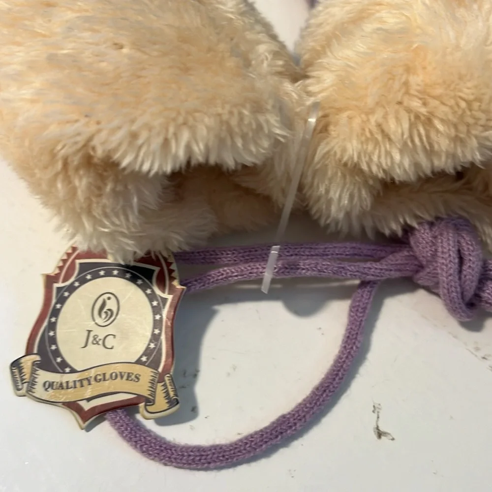J & C Deer Soft and Cozy Mittens NEW WITH TAGS